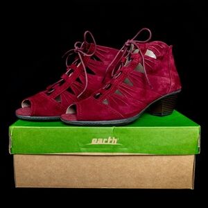 Earth Suede Burgundy Aurora Wide Lace-up Booties 9
